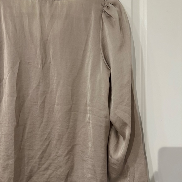 Carmen Marc Valvo Blouse - Picture 7 of 7